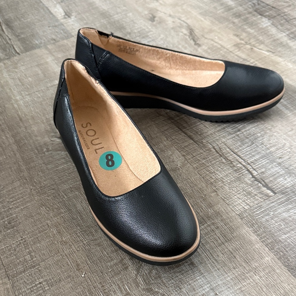 Soul Naturalizer Black Leather Flats with Tan Trim